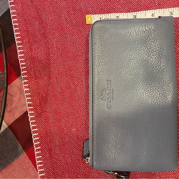 Flawless, baby blue leather, large Coach wristlet. - Picture 4 of 8